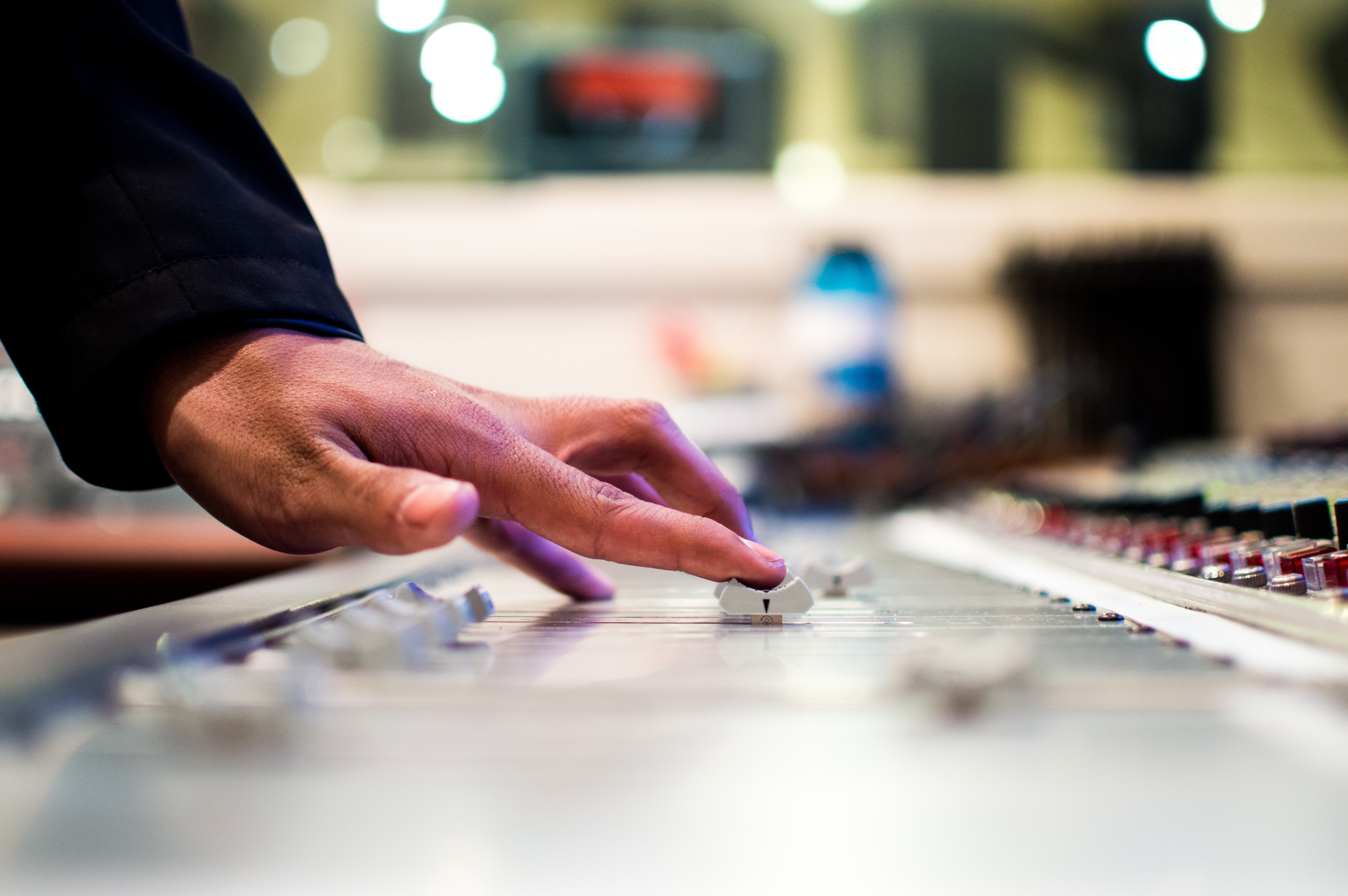 hand_Console_close
